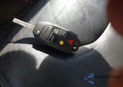 2006 Volvo S60 2.5T from USA, damaged, VIN YV1RH592562553283